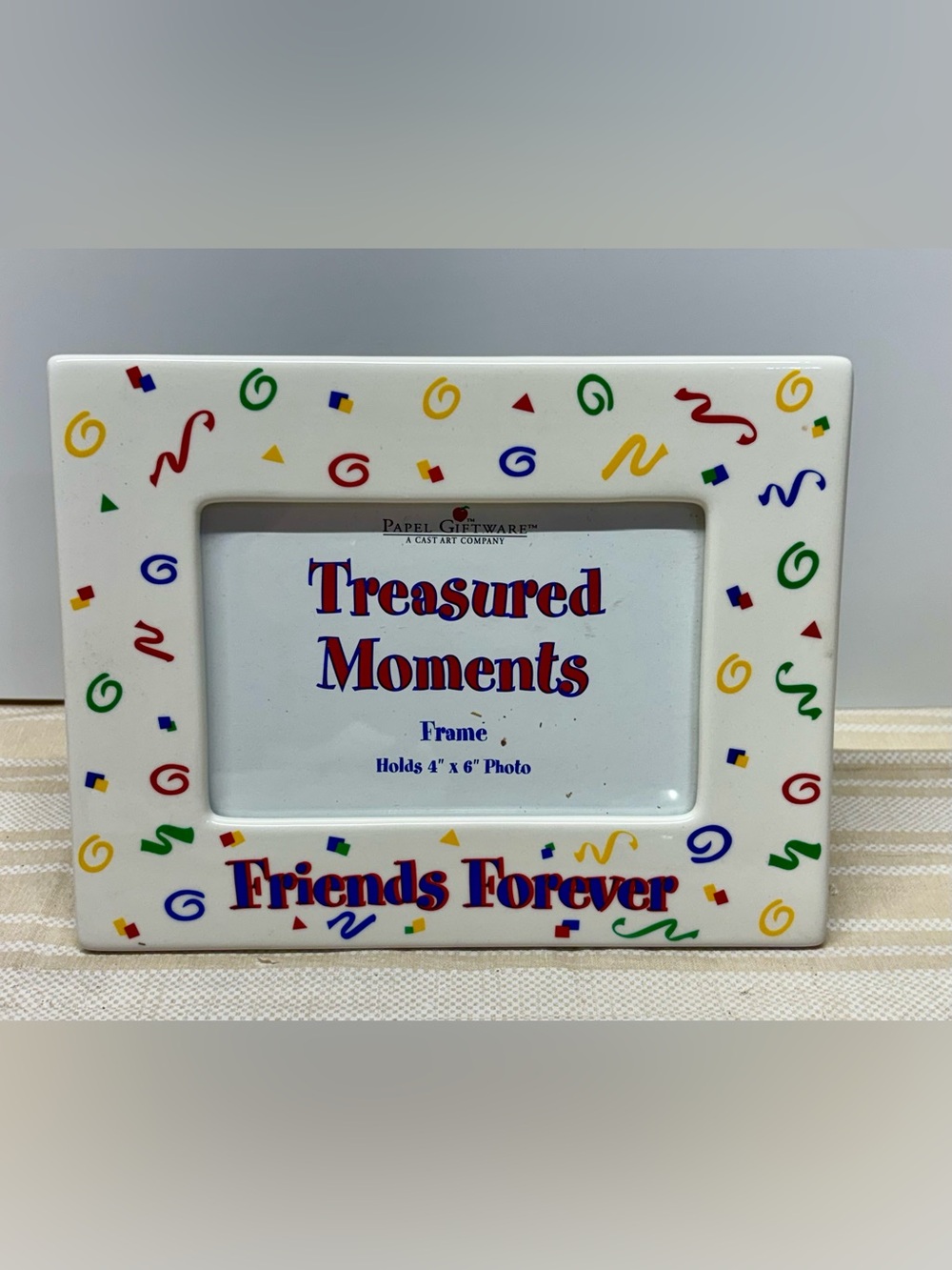 Papel Giftware TREASURED MOMENTS “Friends Forever” Ceramic FRAME 4x6 Photo